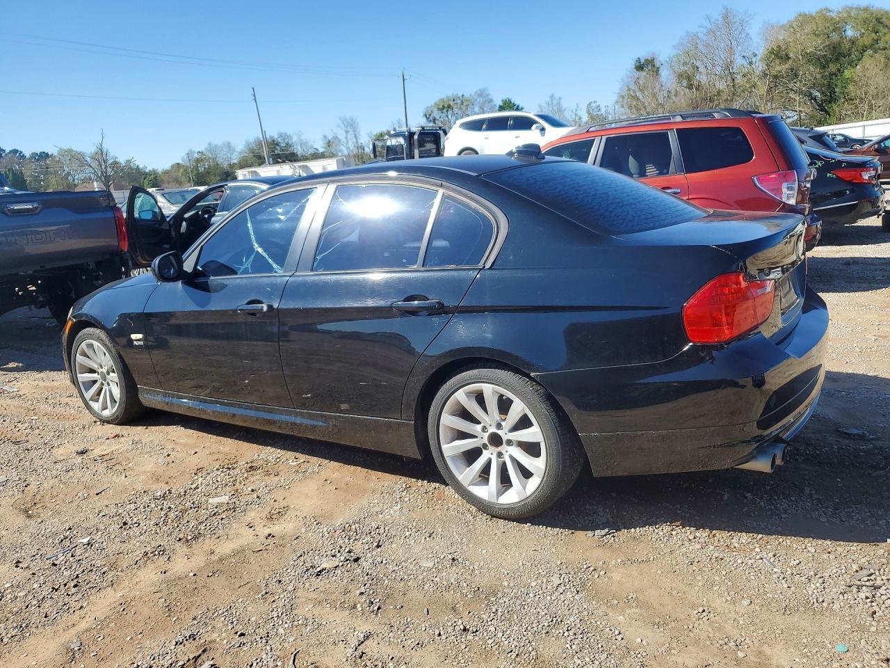 2011 BMW 3 SERIES