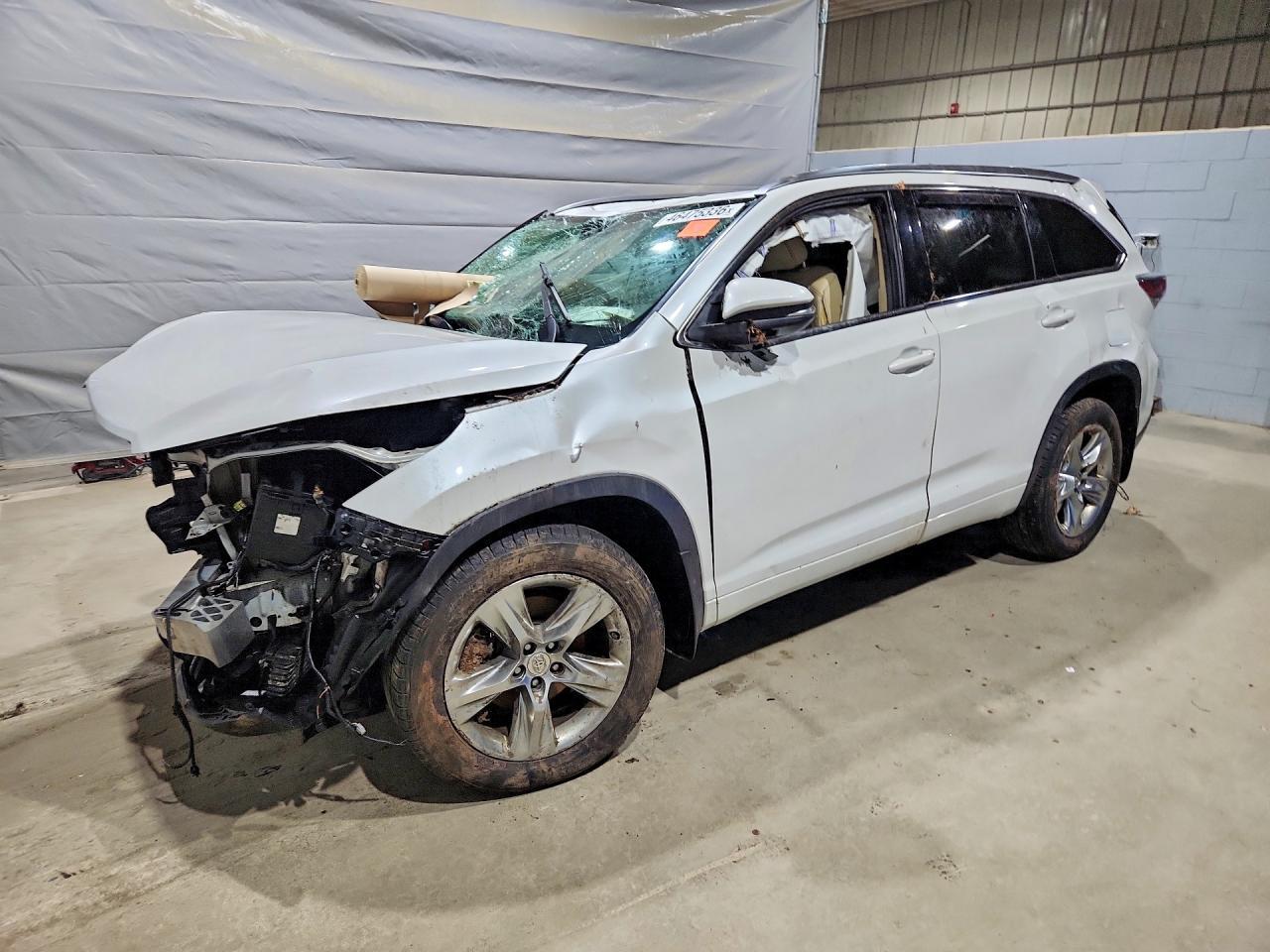 2015 TOYOTA HIGHLANDER