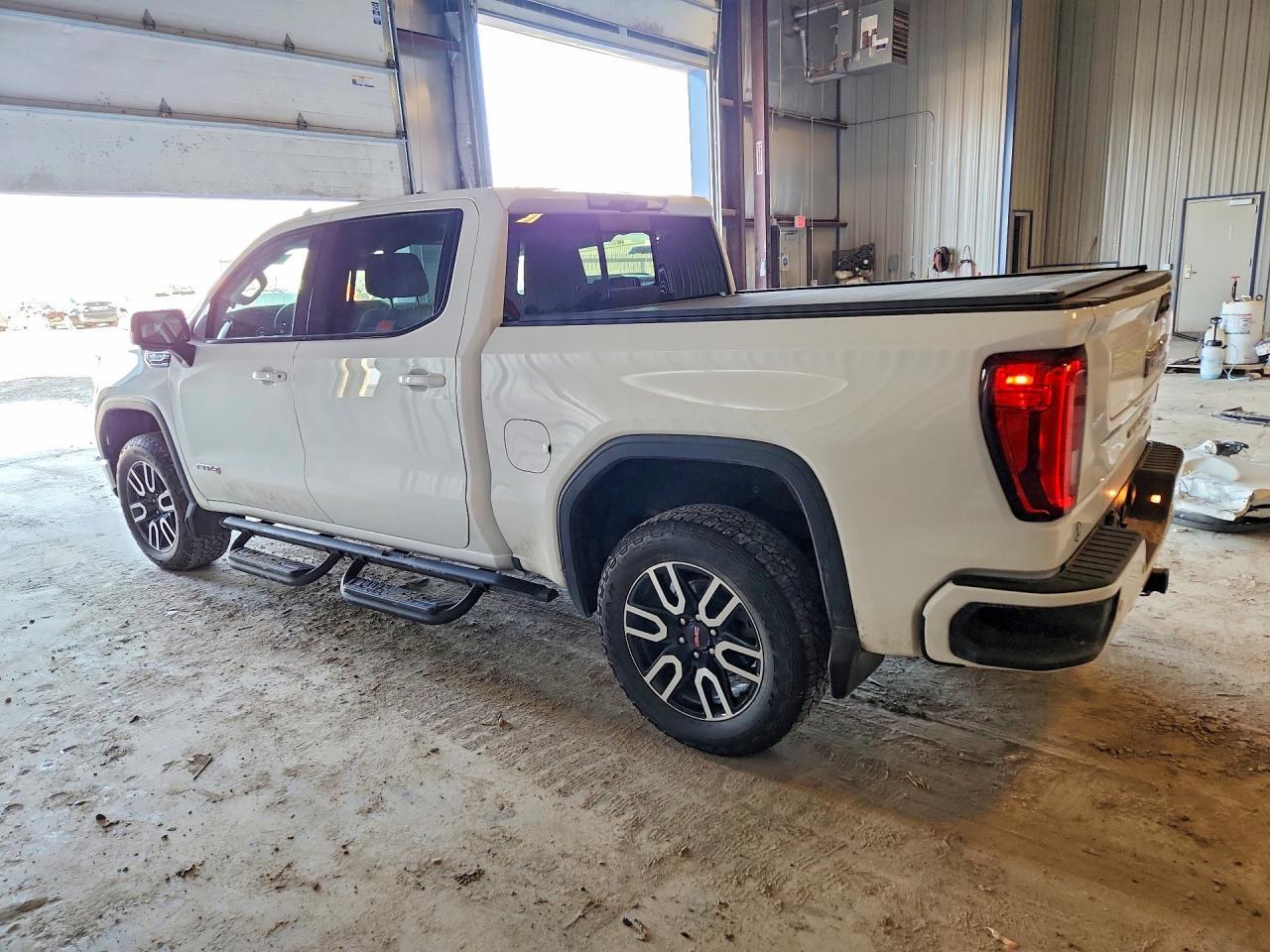 2023 GMC Sierra