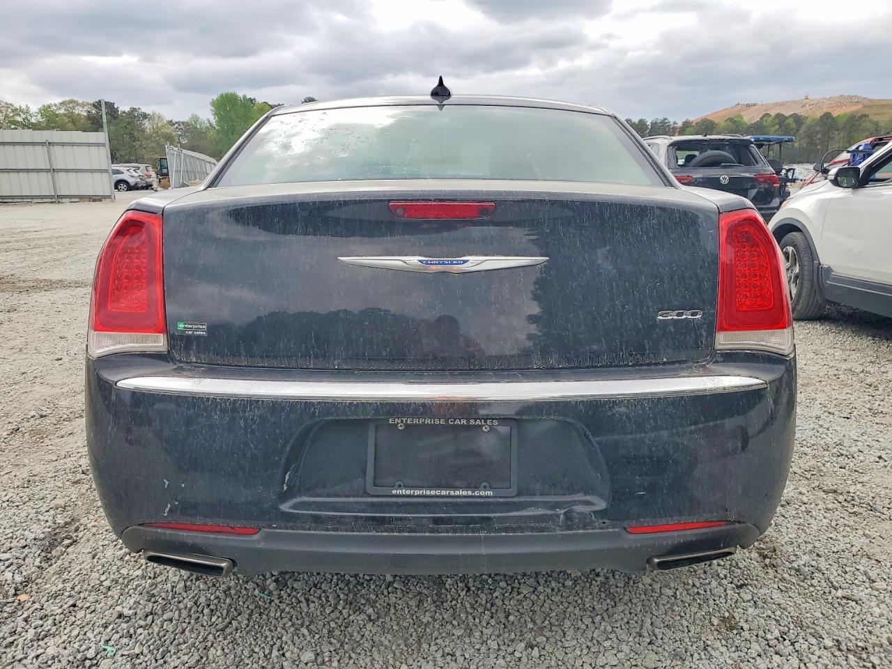 2018 CHRYSLER 300