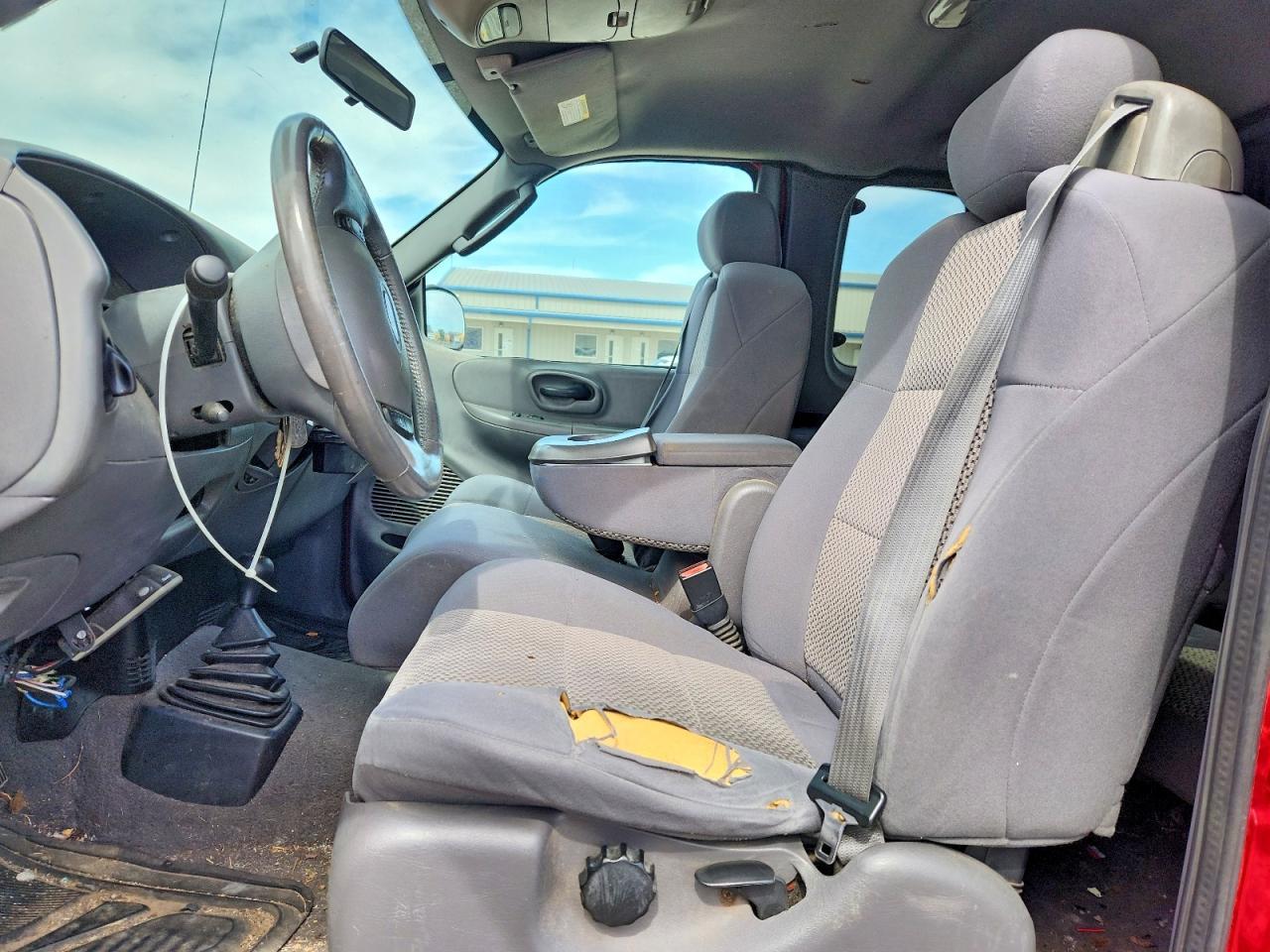 2004 FORD F-150