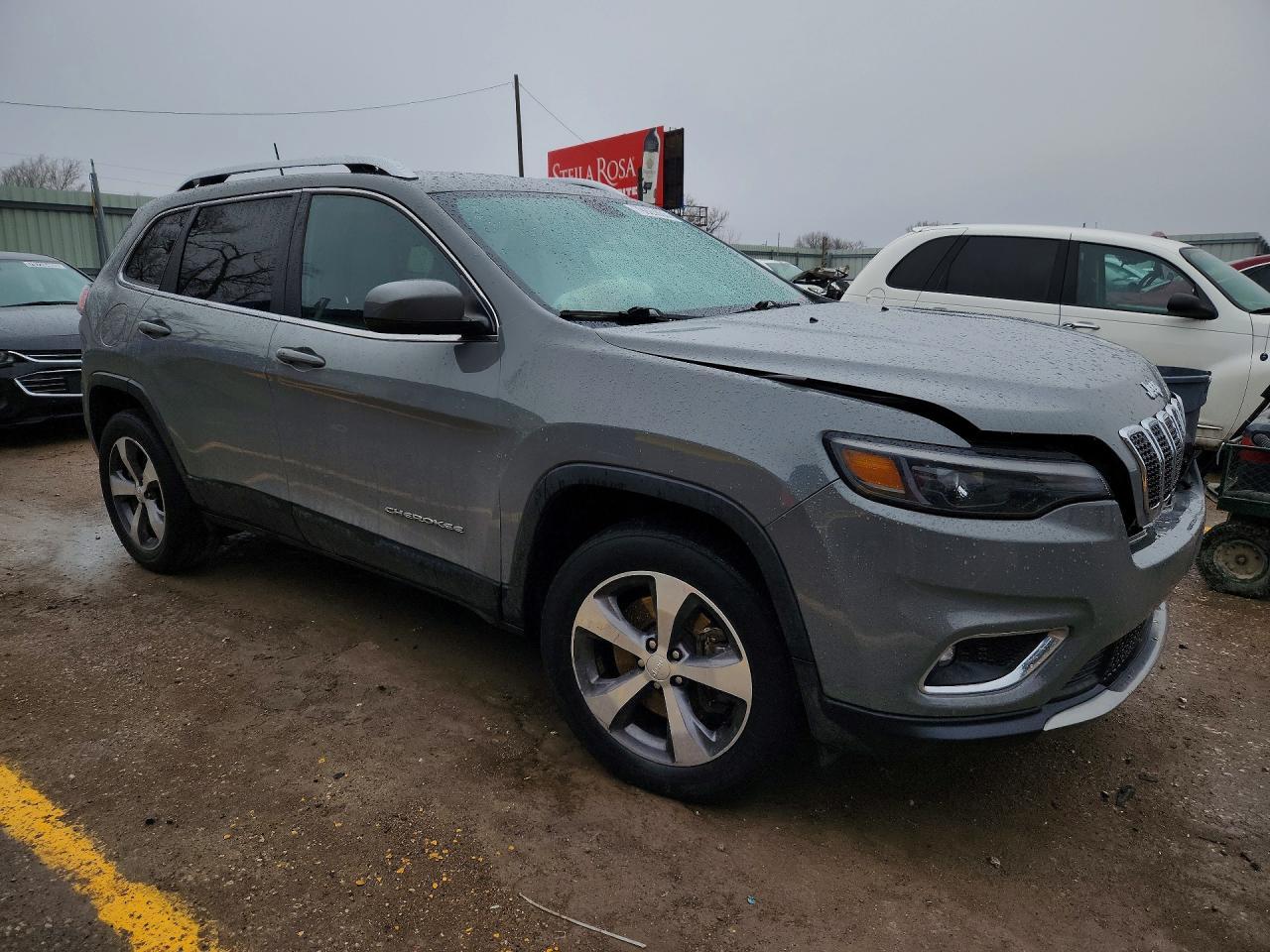 2019 JEEP CHEROKEE