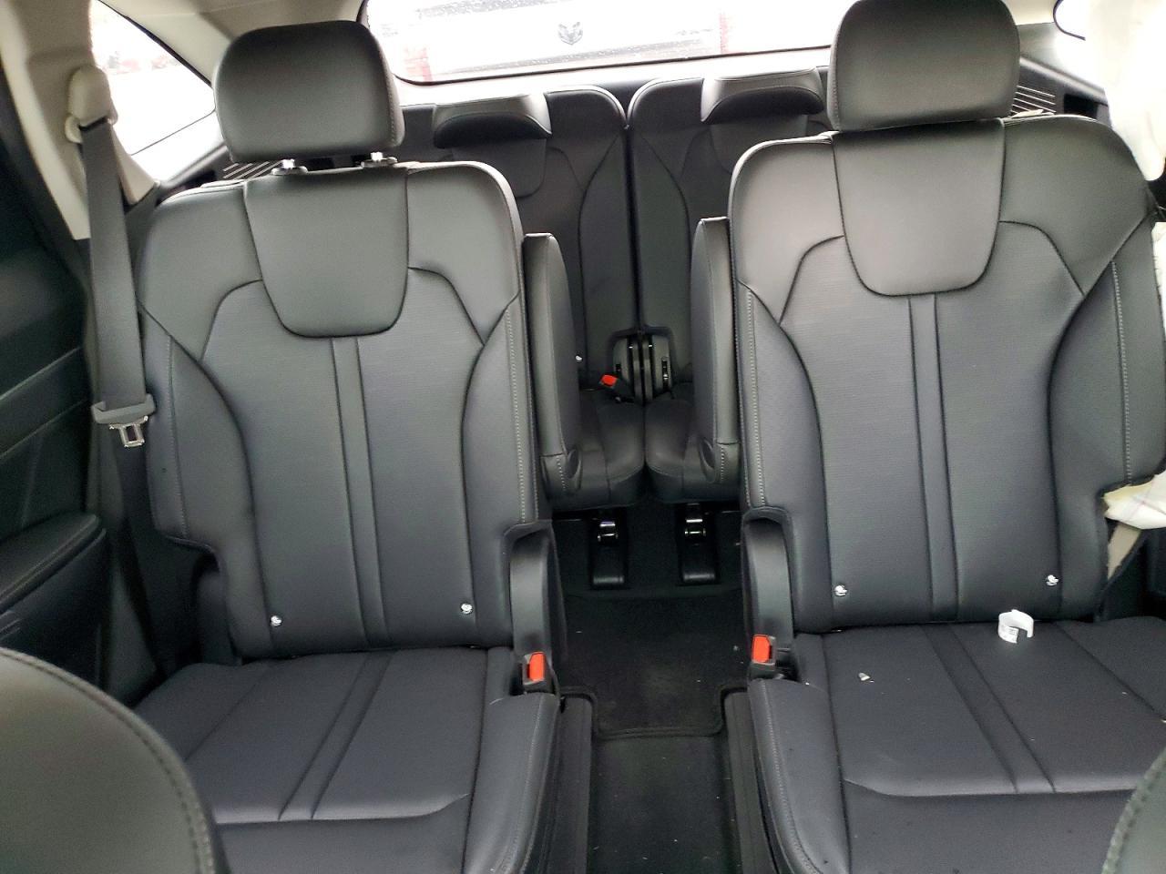 2024 KIA SORENTO
