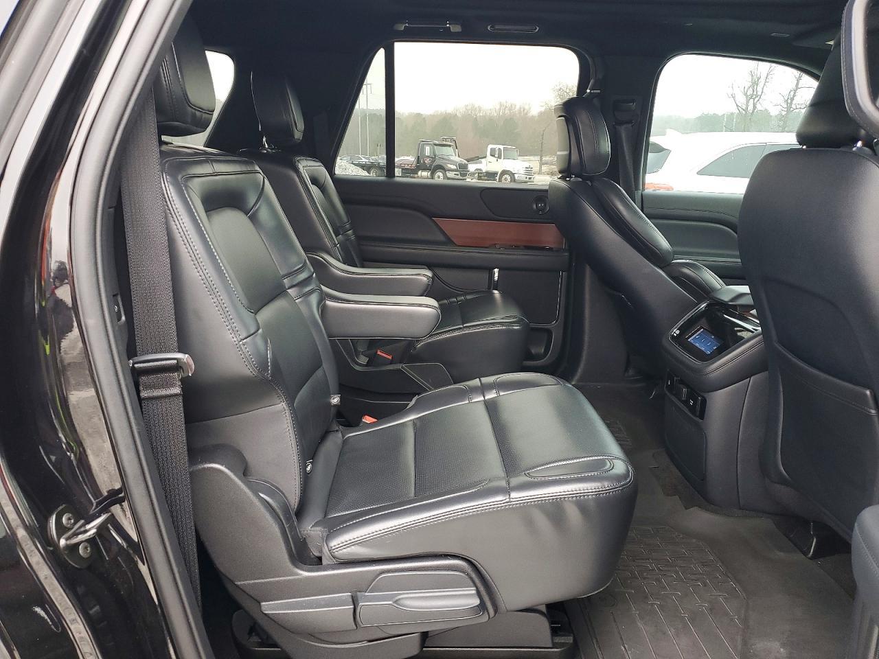 2022 LINCOLN Navigator