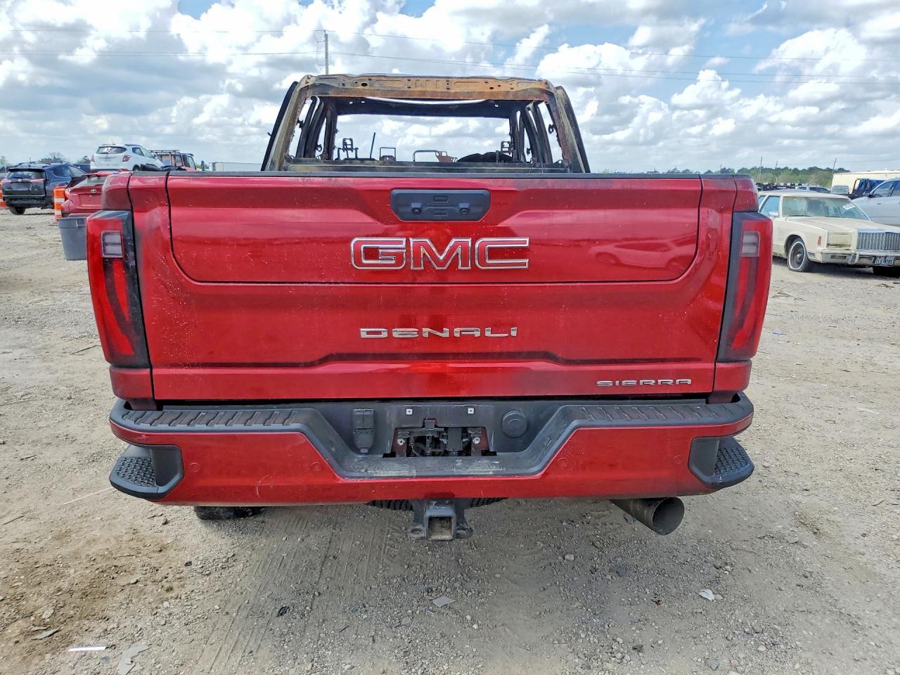 2024 GMC Sierra