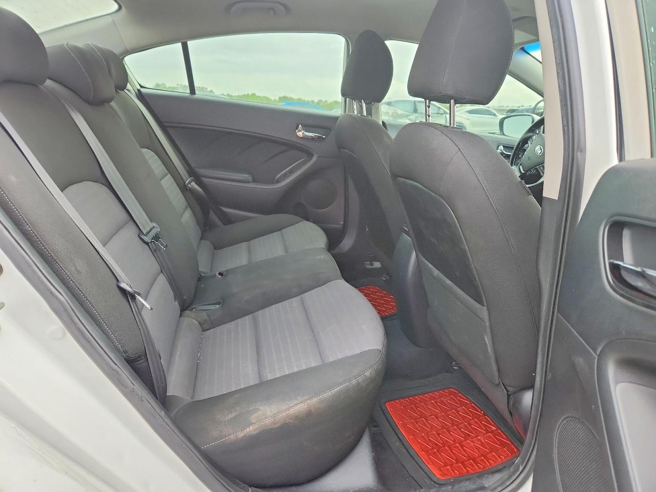 2017 KIA FORTE
