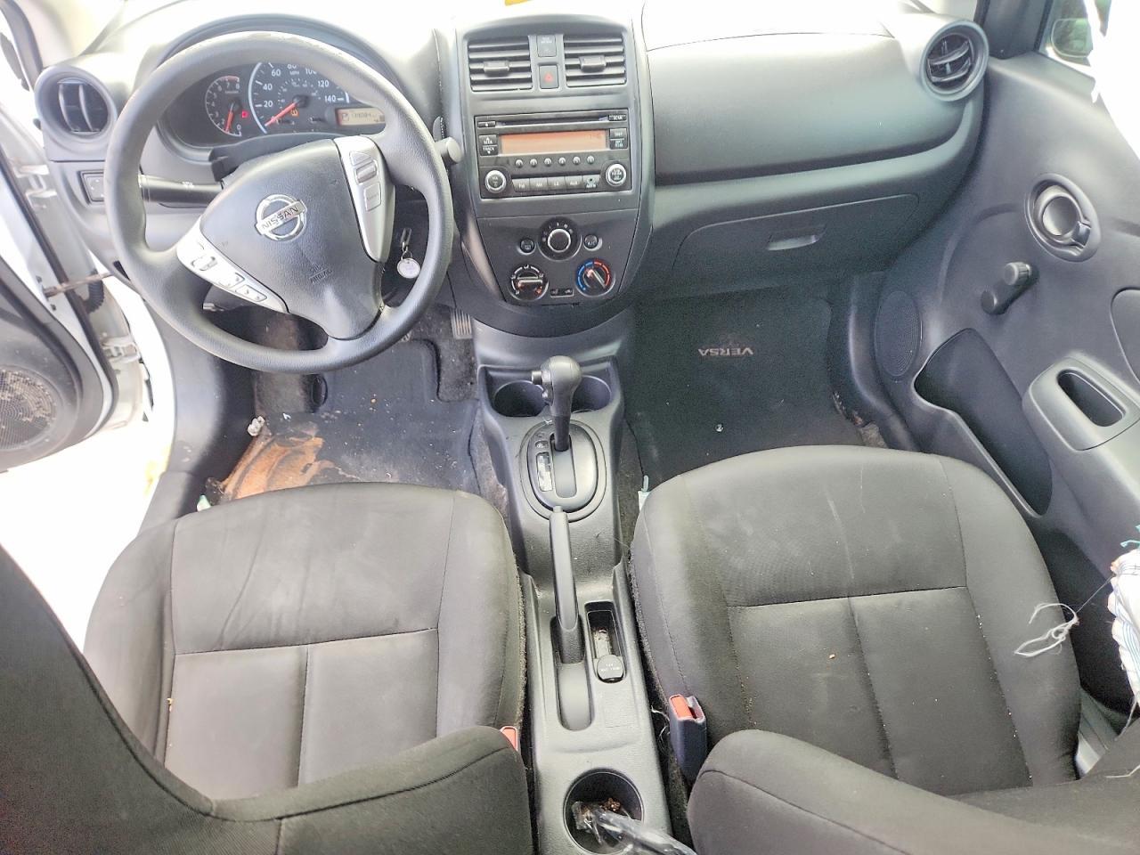2016 NISSAN VERSA