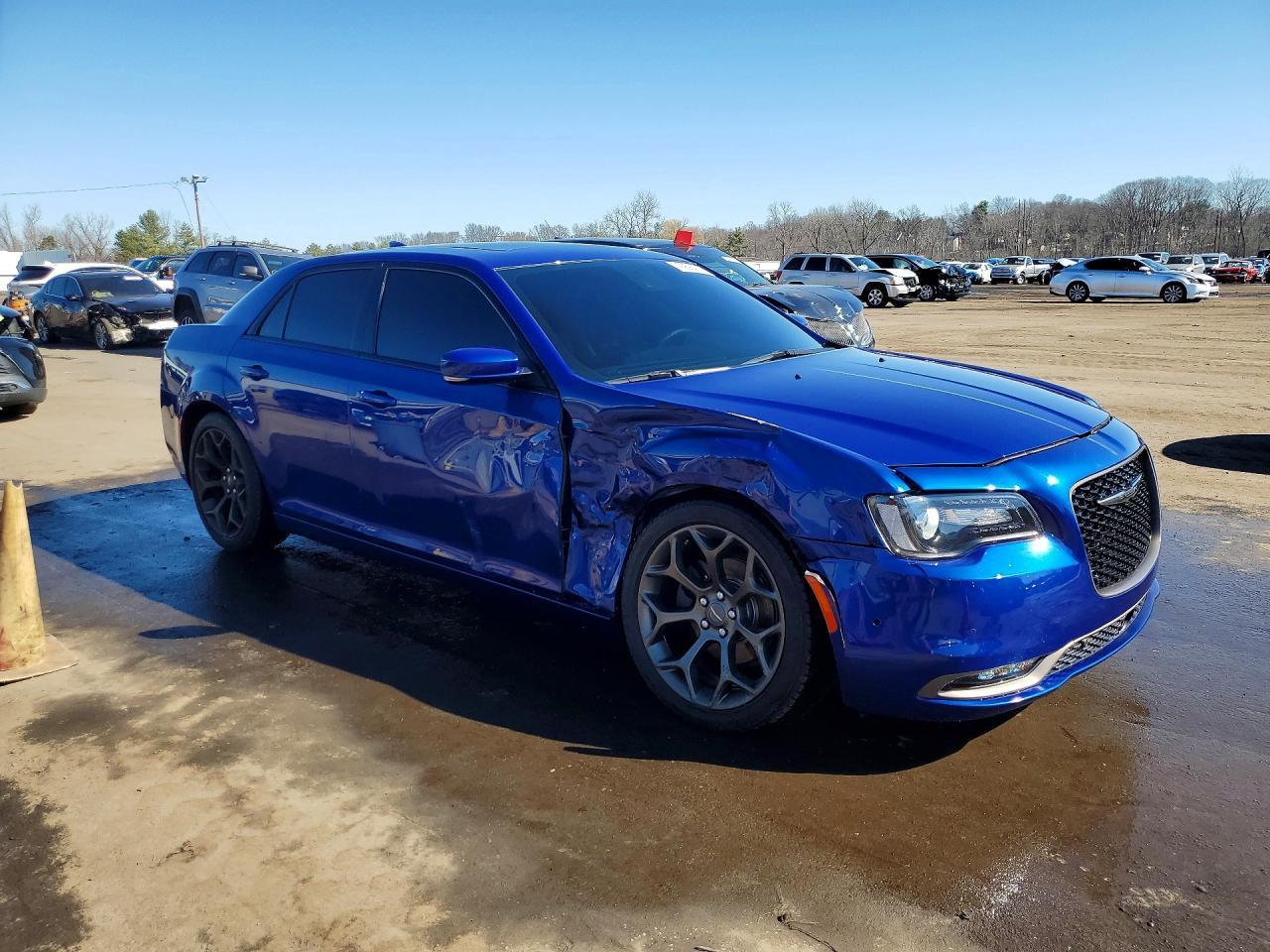 2019 CHRYSLER 300