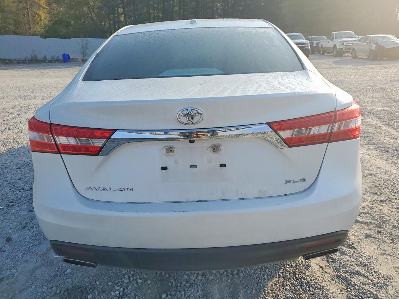 2015 TOYOTA Avalon