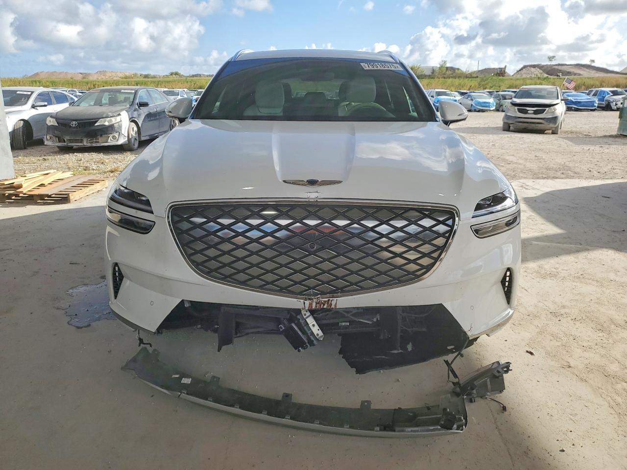 2025 GENESIS GV70
