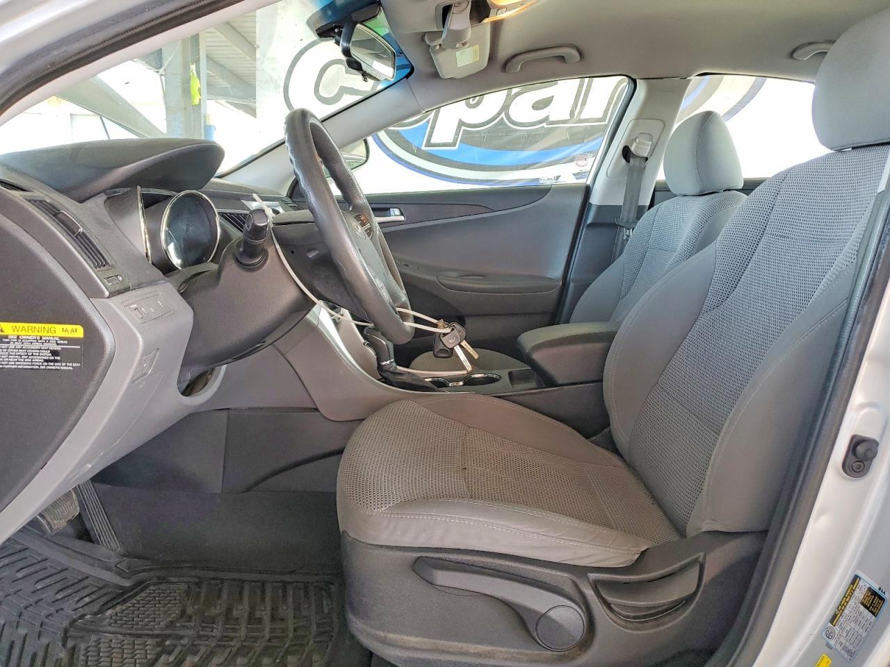 2013 HYUNDAI SONATA
