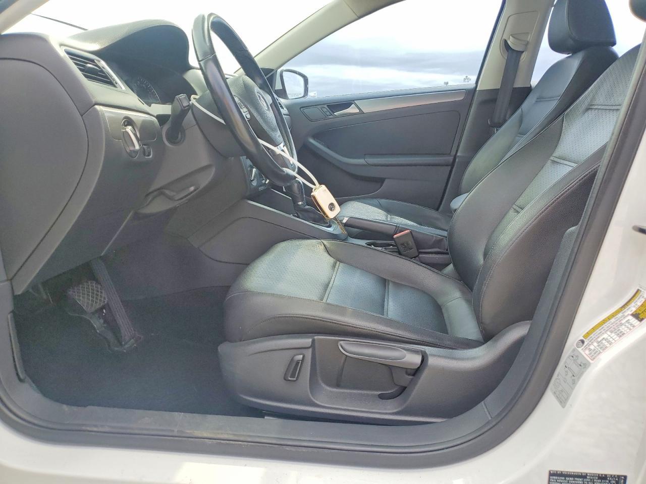 2014 VOLKSWAGEN JETTA