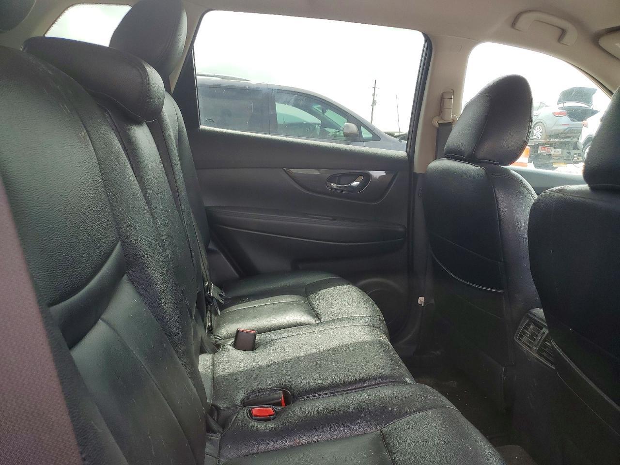 2017 NISSAN ROGUE