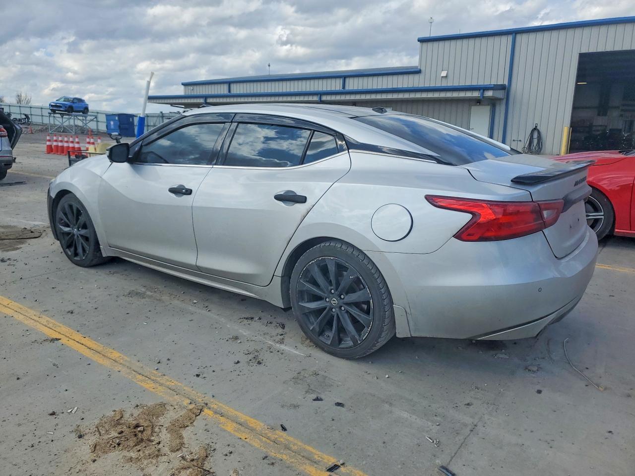 2018 NISSAN Maxima