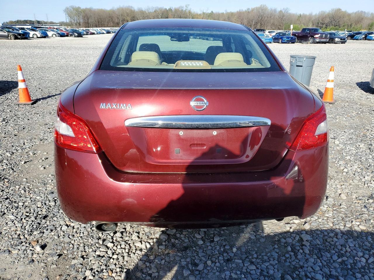 2011 NISSAN Maxima