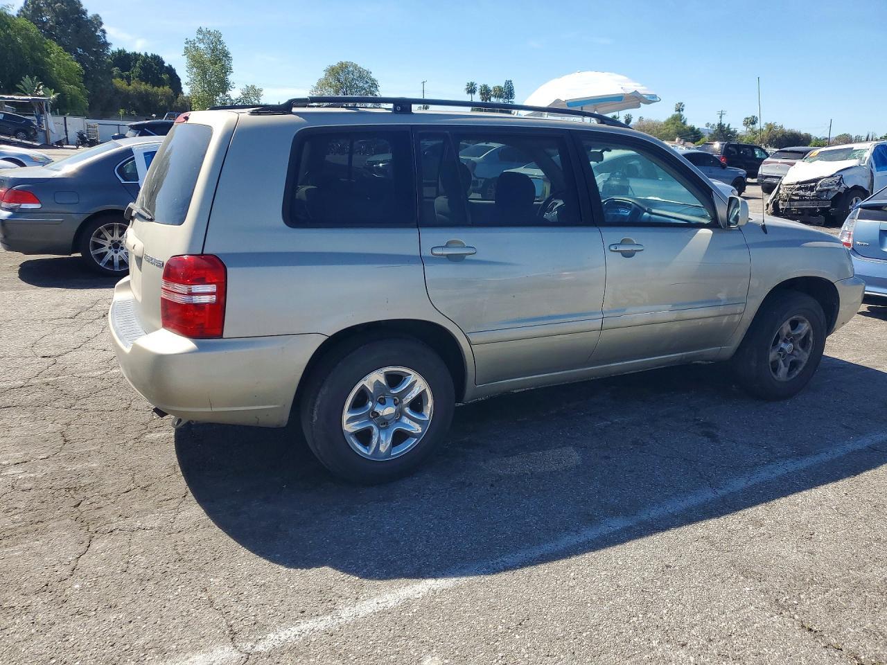 2002 TOYOTA HIGHLANDER
