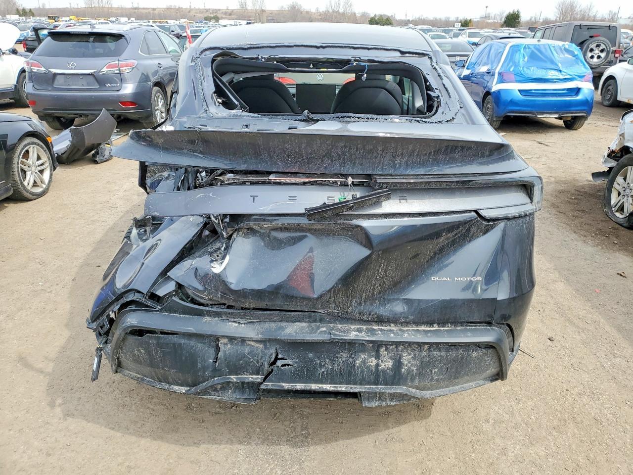 2026 TESLA MODEL Y