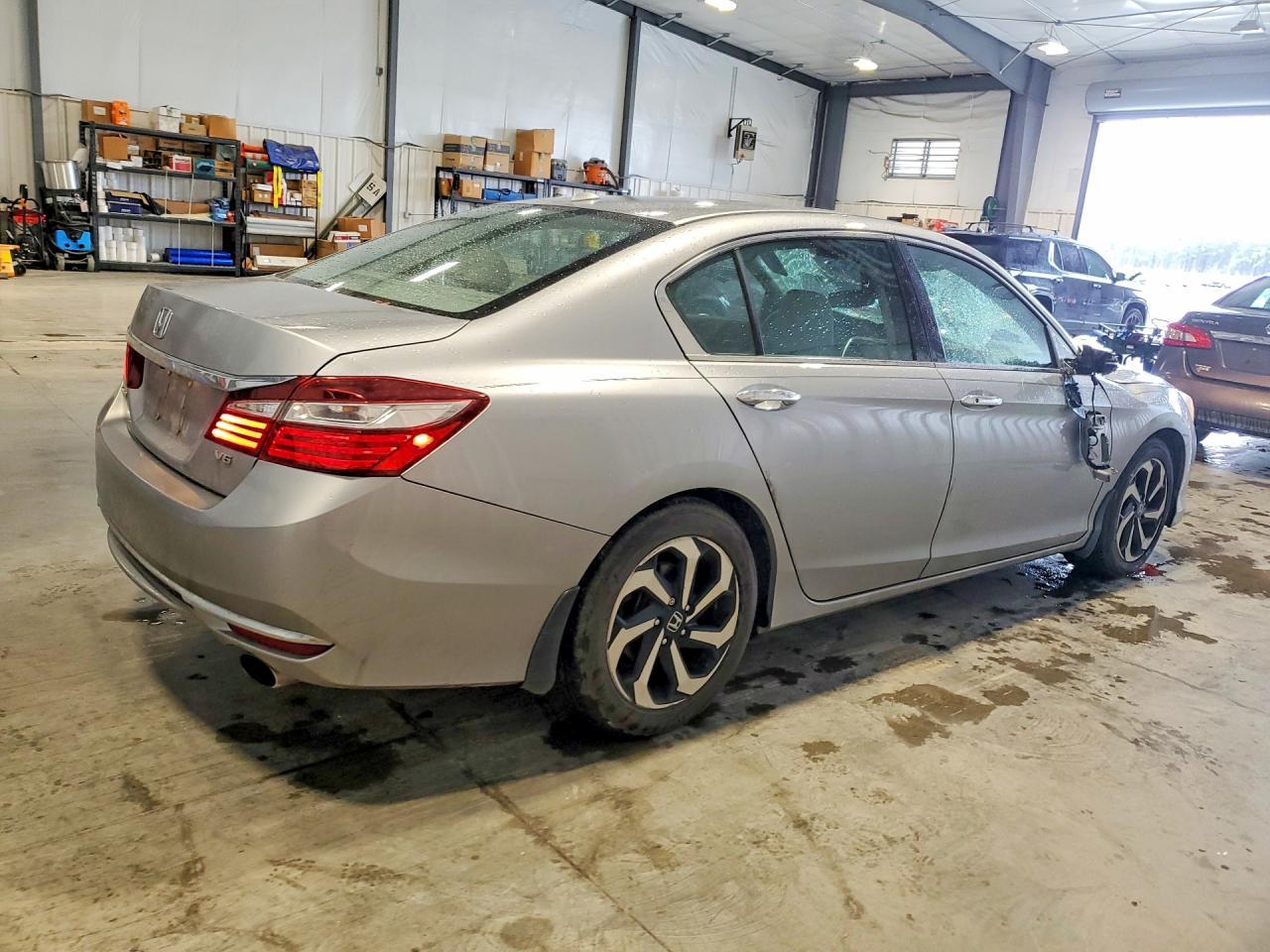 2016 HONDA ACCORD