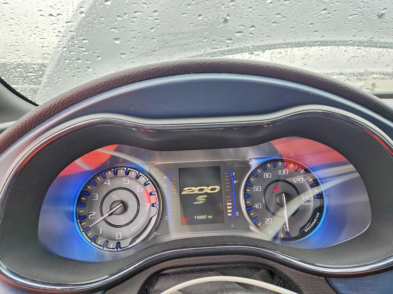 2015 CHRYSLER 200
