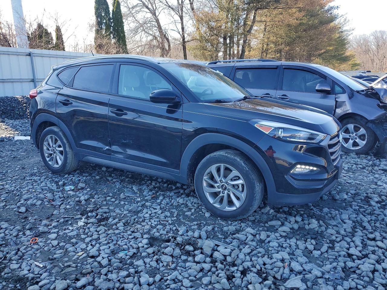 2016 HYUNDAI TUCSON