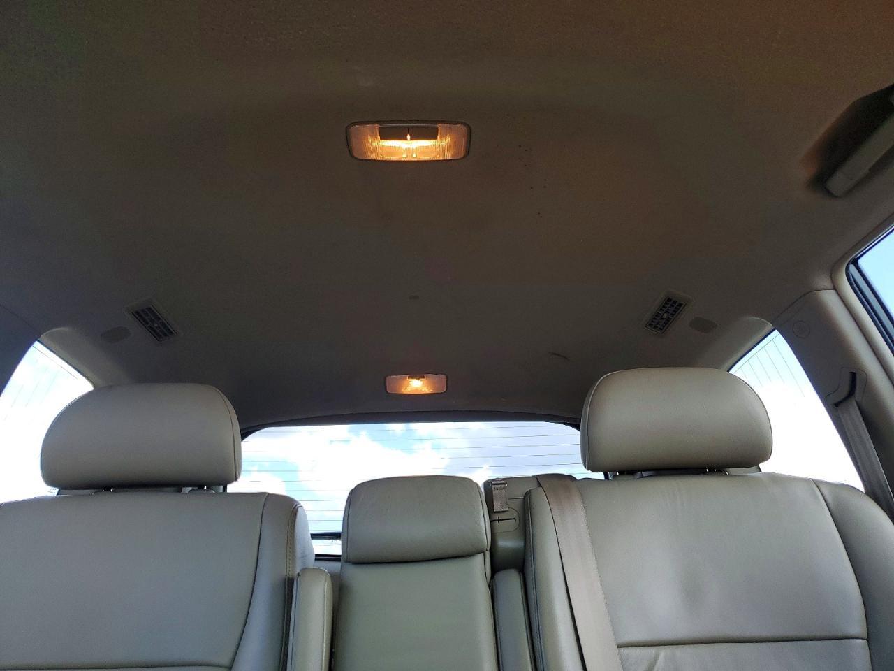 2011 TOYOTA HIGHLANDER