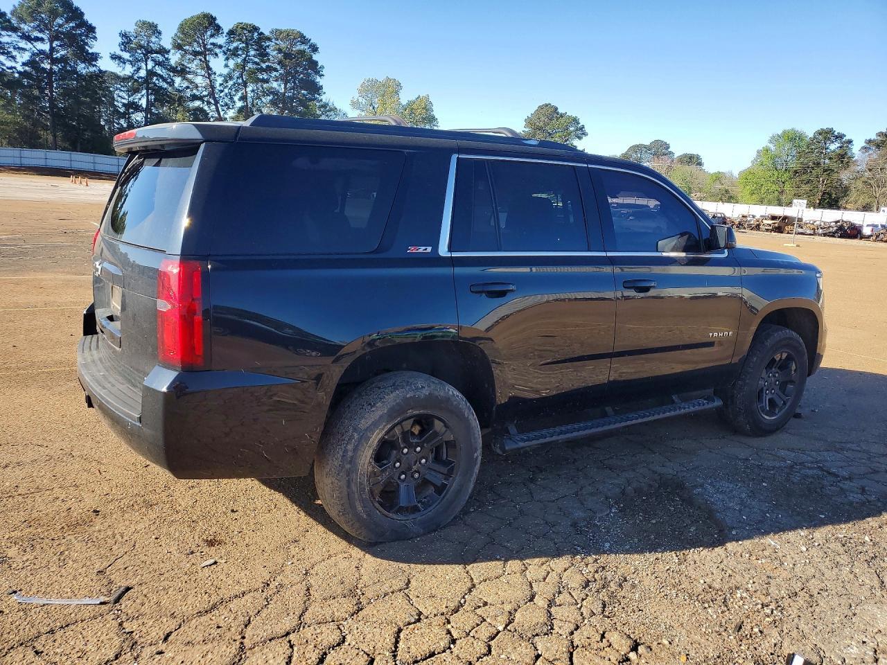 2017 CHEVROLET Tahoe