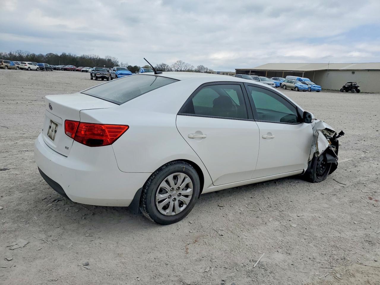 2011 KIA FORTE