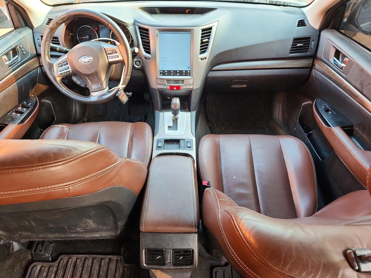 2014 SUBARU Outback
