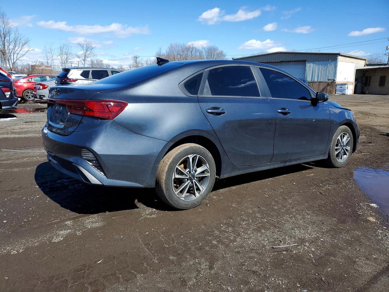 2024 KIA FORTE