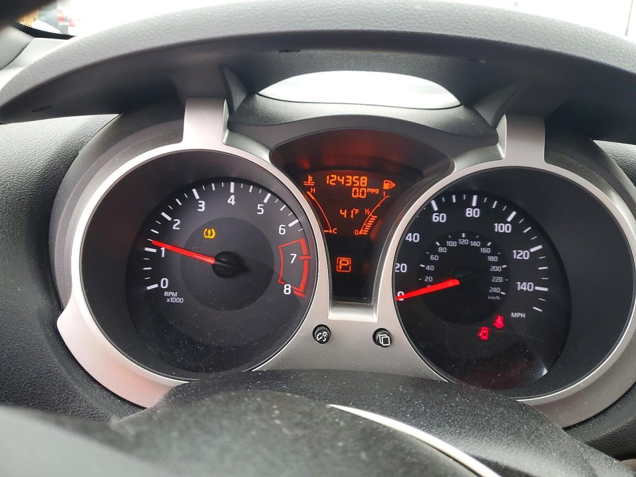2015 NISSAN Juke