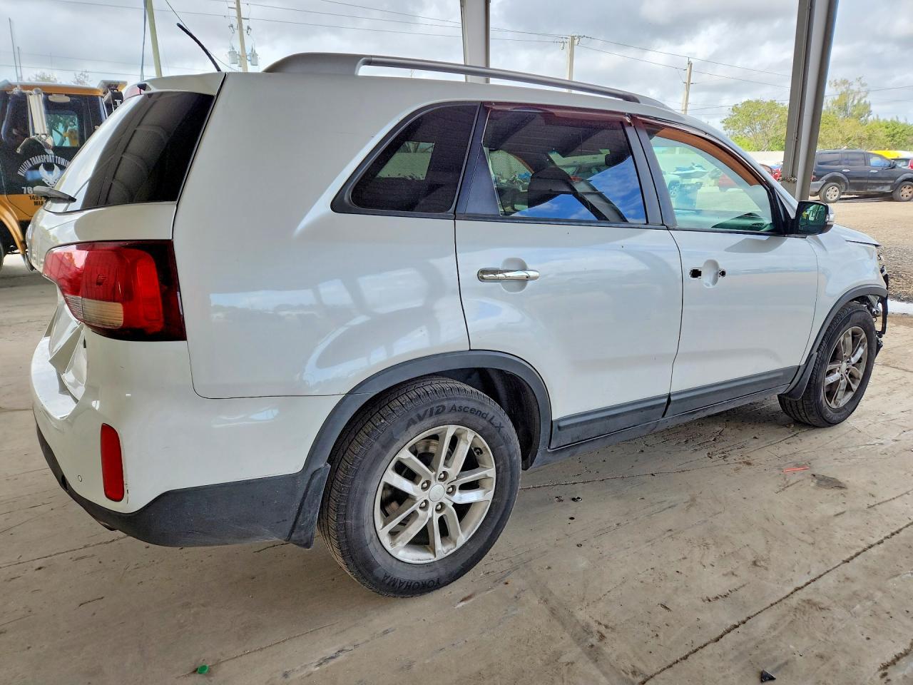 2015 KIA SORENTO