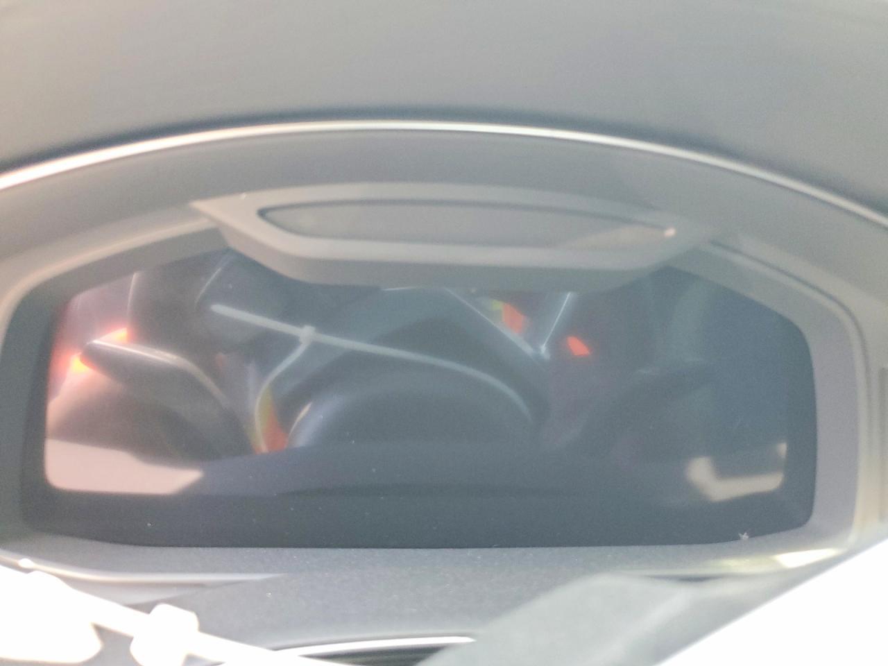 2021 AUDI Q8