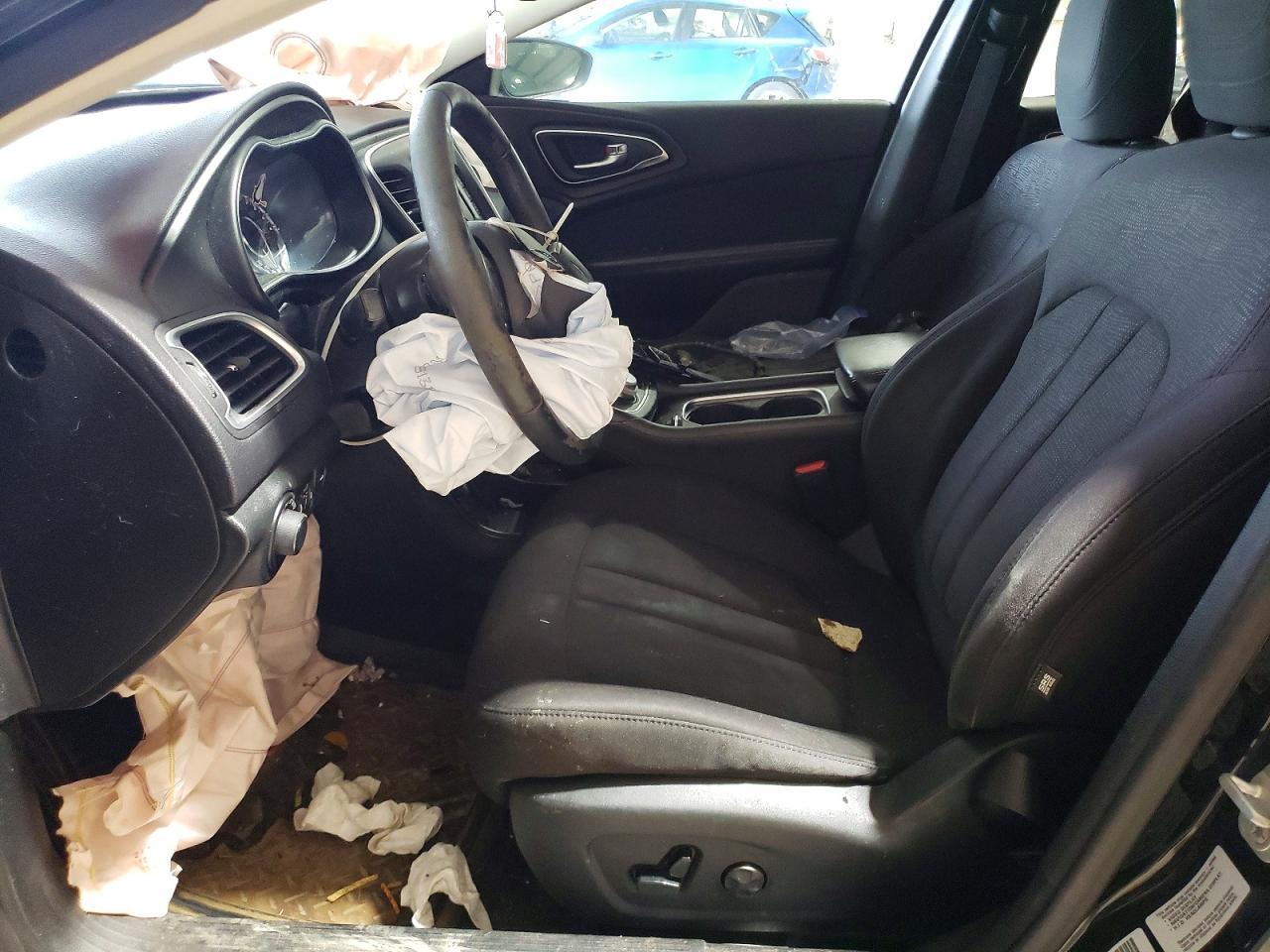 2015 CHRYSLER 200
