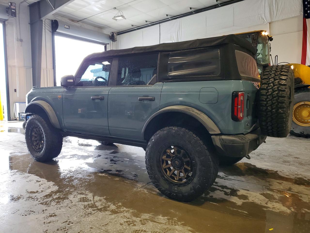 2021 FORD Bronco