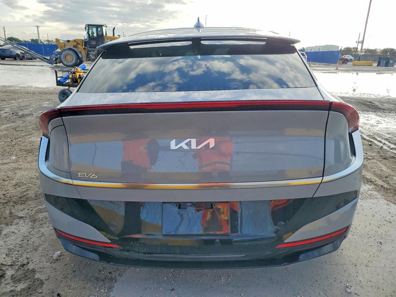 2025 KIA EV6