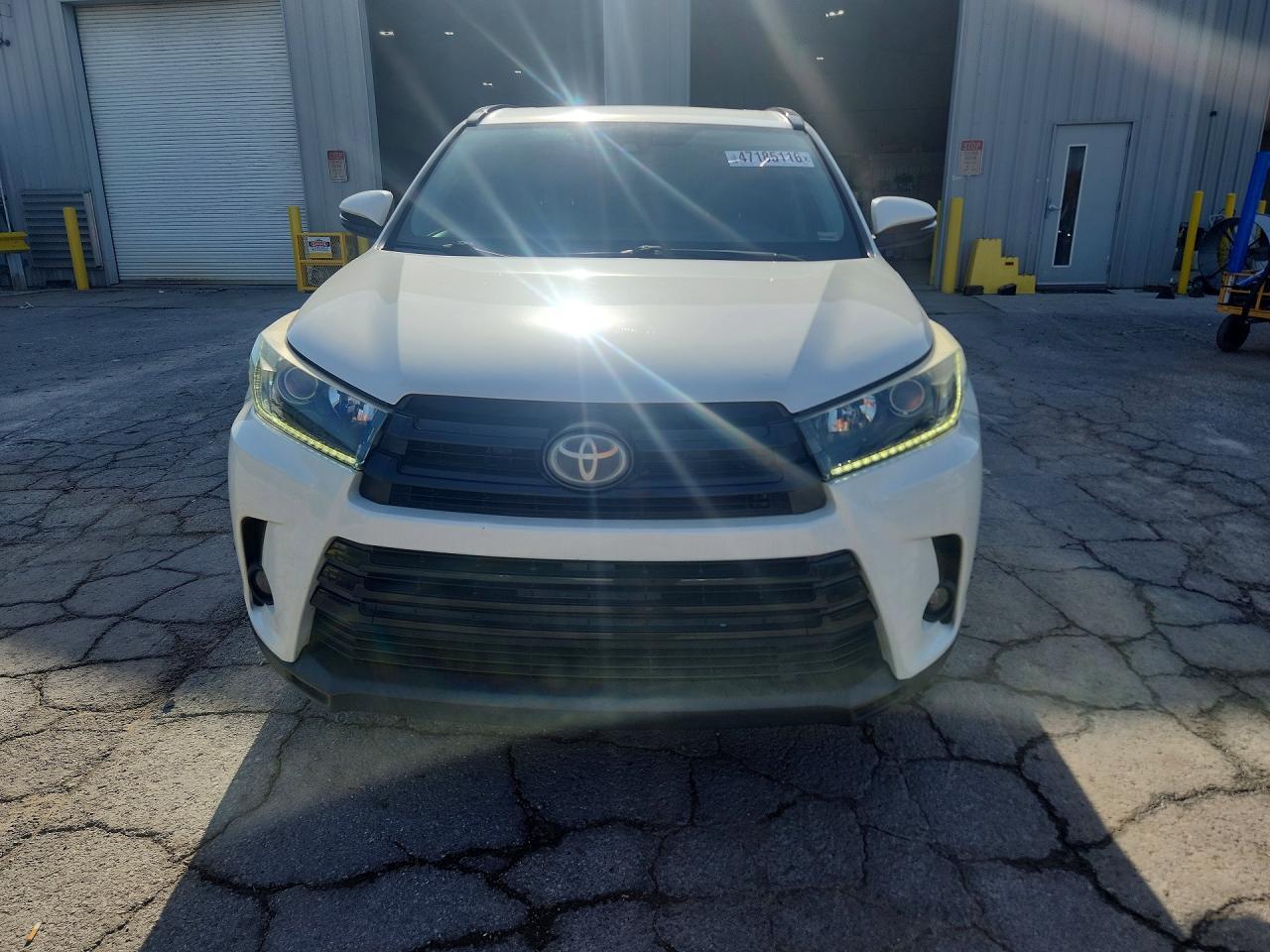 2019 TOYOTA HIGHLANDER