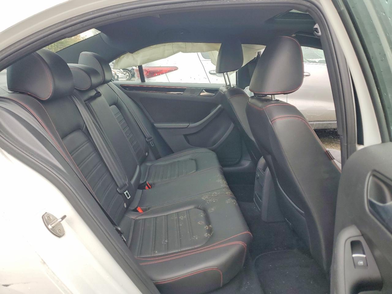 2016 VOLKSWAGEN JETTA