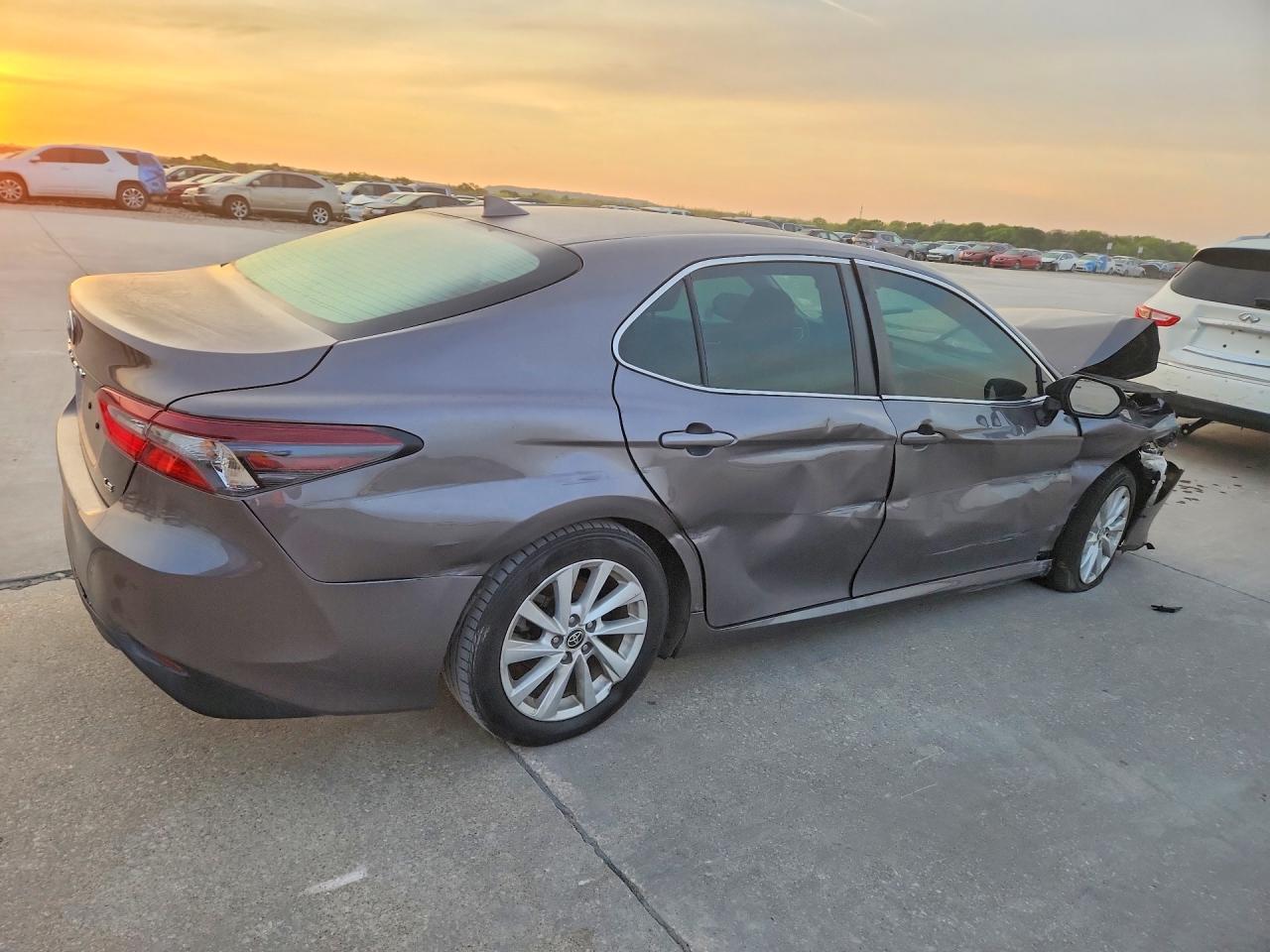 2023 TOYOTA CAMRY