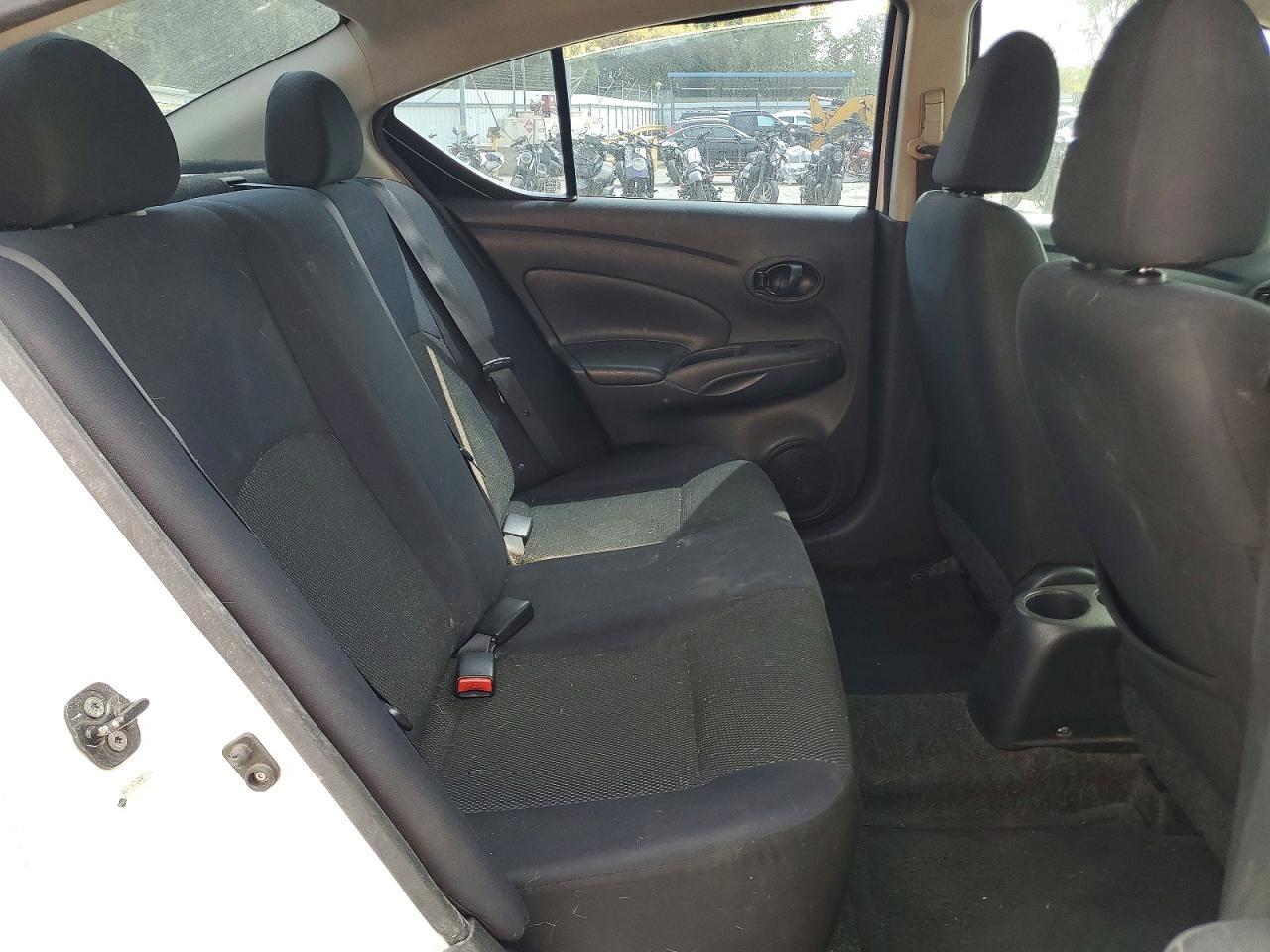 2012 NISSAN VERSA
