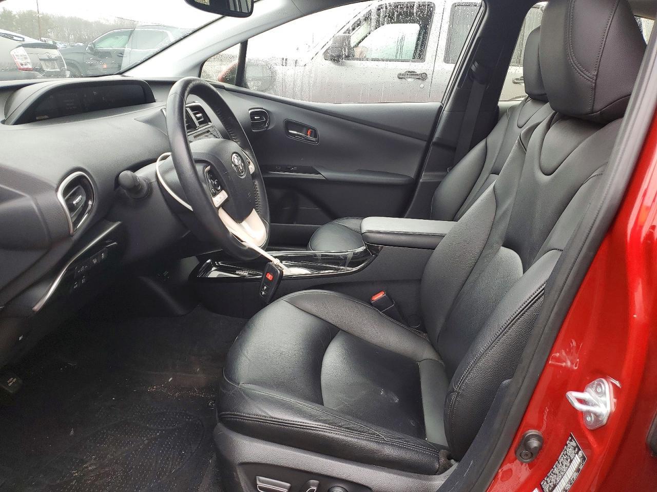 2017 TOYOTA PRIUS