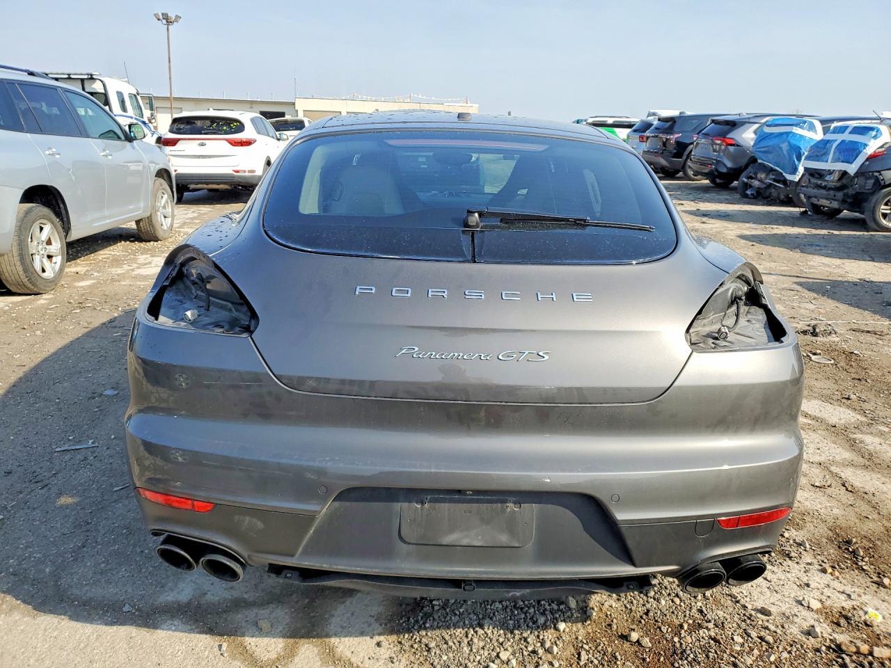 2015 PORSCHE Panamera