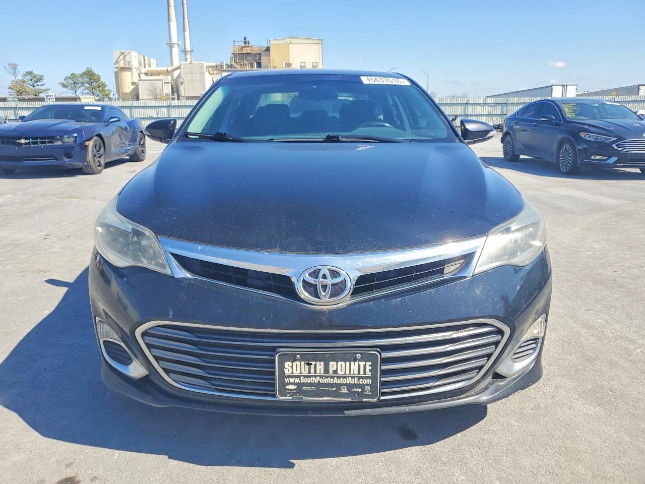 2013 TOYOTA Avalon