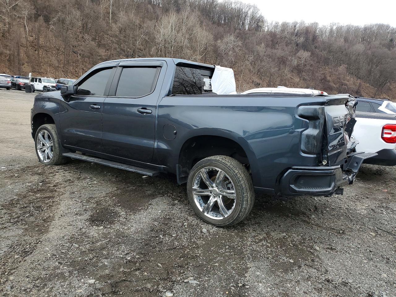 2021 CHEVROLET Silverado
