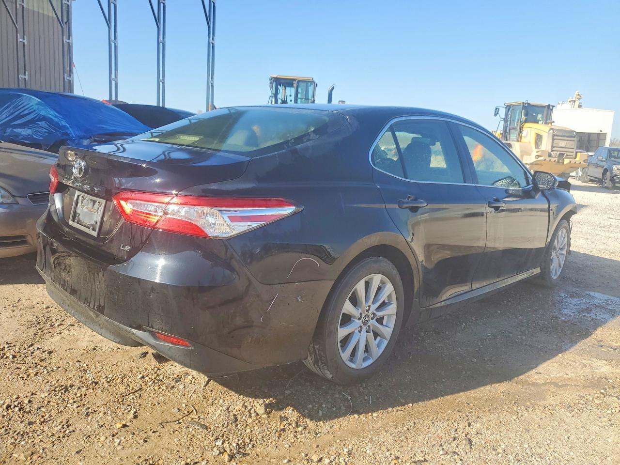 2018 TOYOTA CAMRY