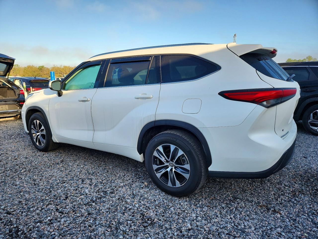 2020 TOYOTA HIGHLANDER