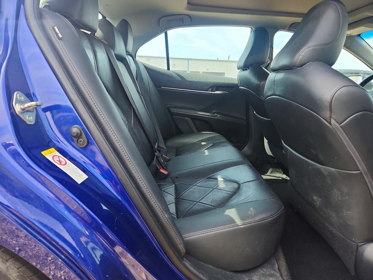 2018 TOYOTA CAMRY