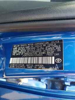 2013 TOYOTA Prius c