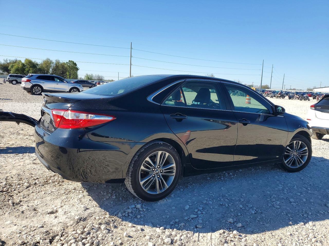 2017 TOYOTA CAMRY