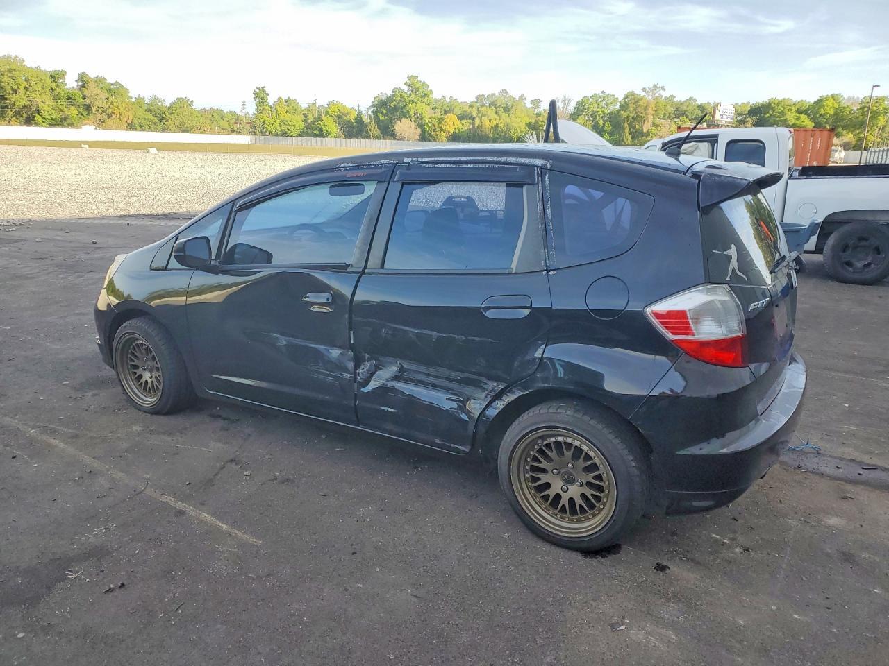 2010 HONDA FIT