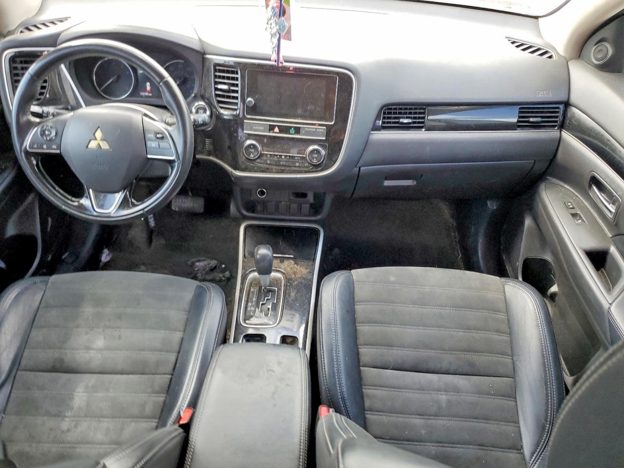 2019 MITSUBISHI outlander